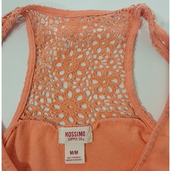 Mossimo Supply Co. Tanktop - Picture 5 of 6